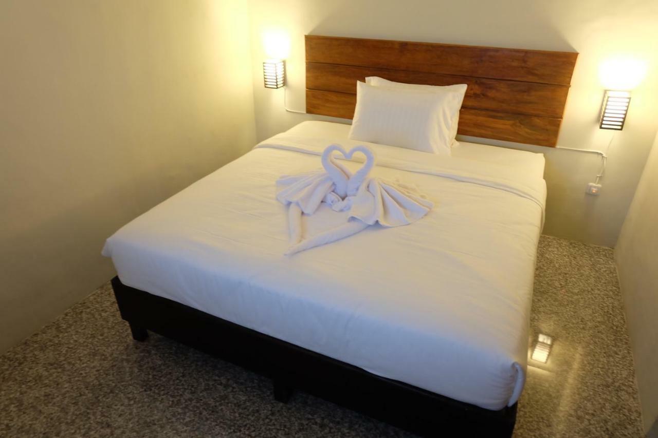 Harmoni Guest House Banyuwangi Ketapang  Dış mekan fotoğraf